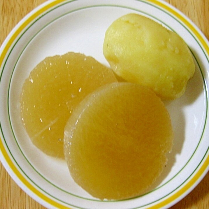 大根とじゃがいもの煮物